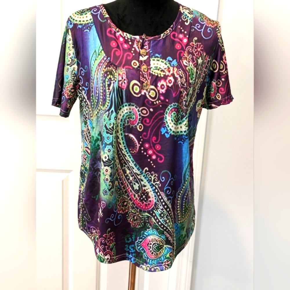 Women's Size Small Top New no Tag
